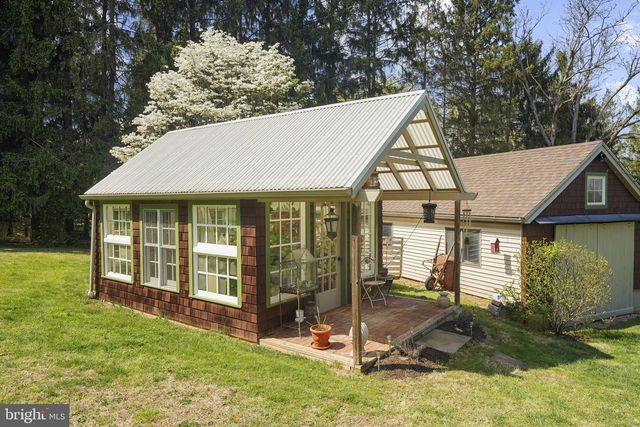 176 SYCAMORE LN, Phoenixville, PA 19460