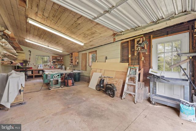 176 SYCAMORE LN, Phoenixville, PA 19460