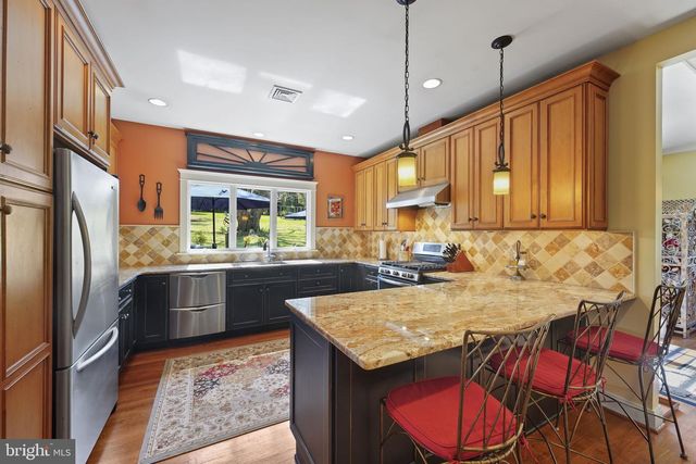 176 SYCAMORE LN, Phoenixville, PA 19460