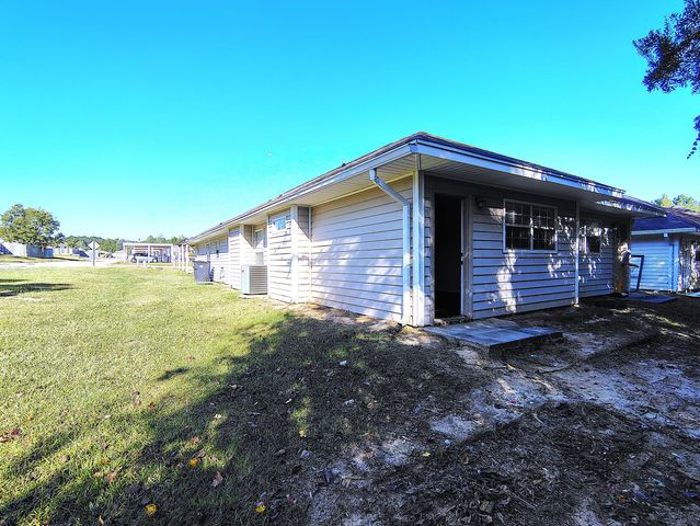 208 Hawthorne, B, Hattiesburg, MS 39402