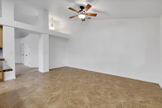 2270 Meadowland Ct, Lincoln, CA 95648