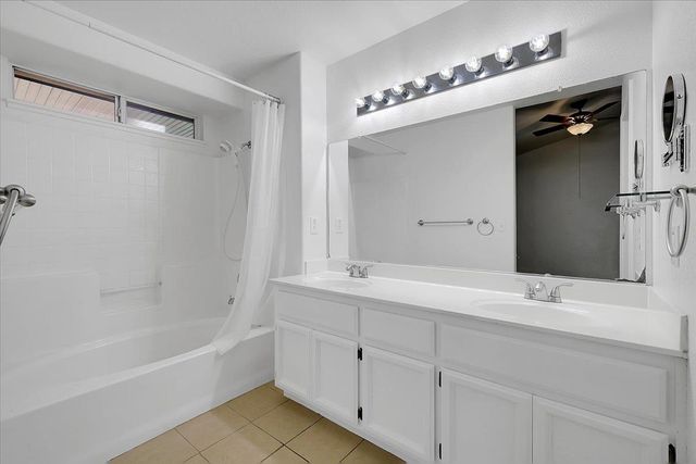 2270 Meadowland Ct, Lincoln, CA 95648