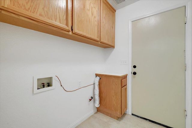 2270 Meadowland Ct, Lincoln, CA 95648