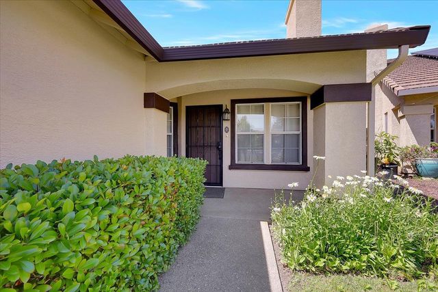2270 Meadowland Ct, Lincoln, CA 95648