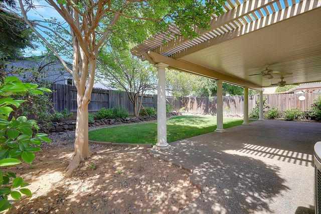 2270 Meadowland Ct, Lincoln, CA 95648