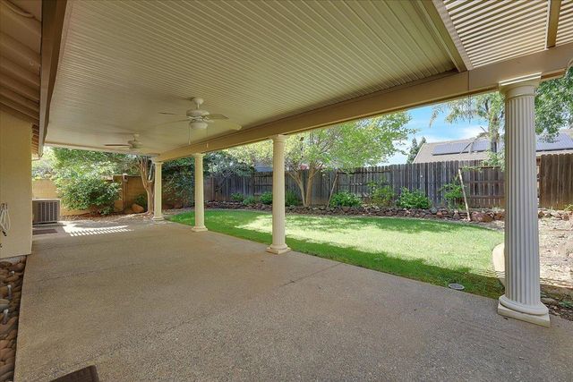 2270 Meadowland Ct, Lincoln, CA 95648