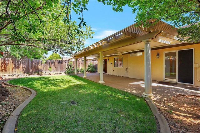 2270 Meadowland Ct, Lincoln, CA 95648