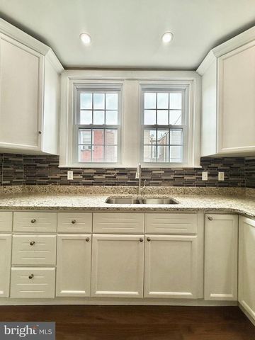 207 W NEDRO AVE, Philadelphia, PA 19120