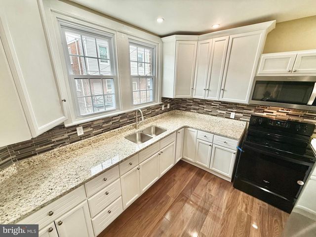 207 W NEDRO AVE, Philadelphia, PA 19120