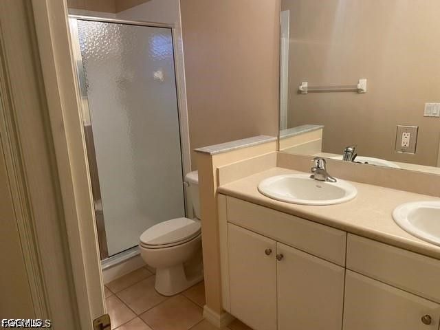 8649 Athena CT, Lehigh Acres, FL 33971
