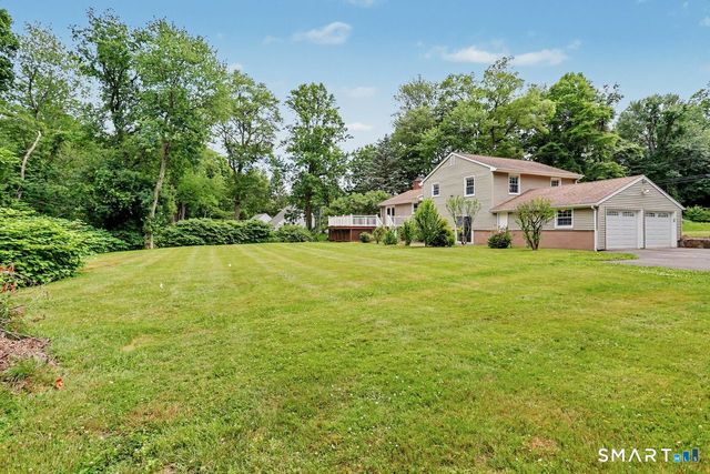 65 Gate Ridge Road, Easton, CT 06612