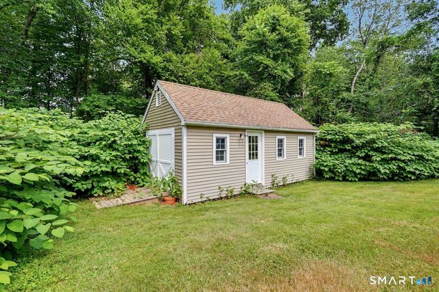 65 Gate Ridge Road, Easton, CT 06612