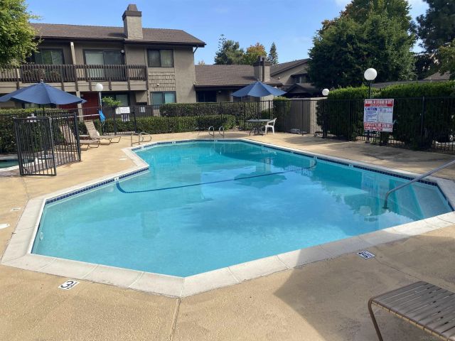 8348 VIA SONOMA E, La Jolla, CA 92037