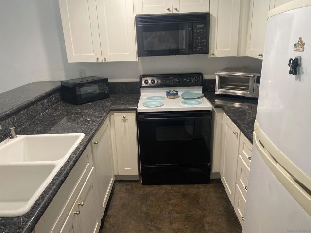 8348 VIA SONOMA E, La Jolla, CA 92037
