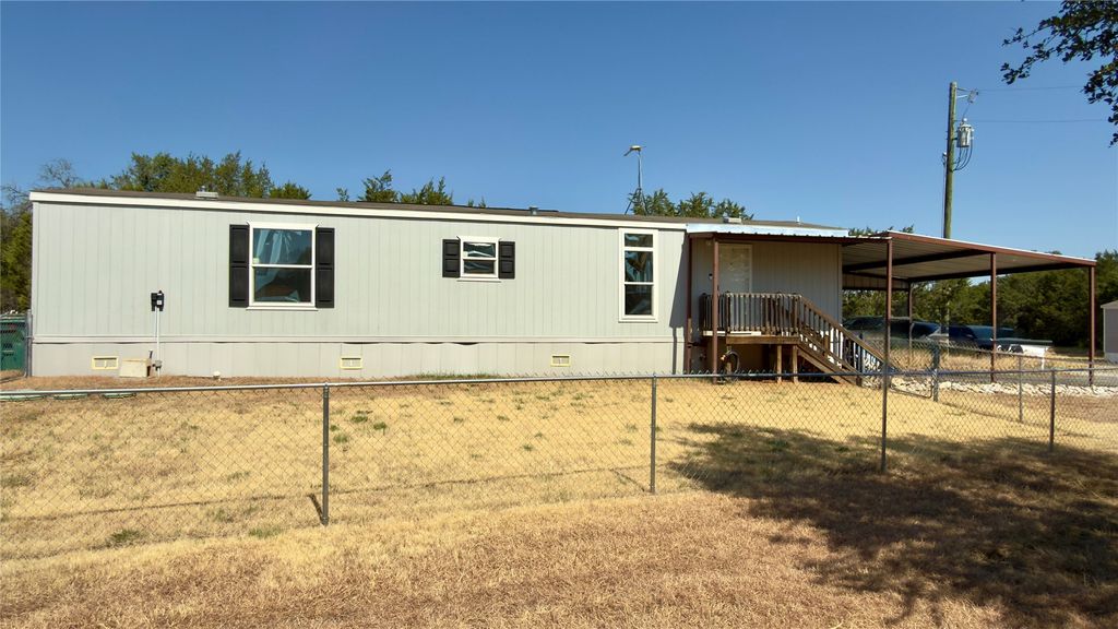 1108 Ridgeview Circle, Granbury, TX 76048 — exterior