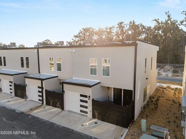 3317 SW 50TH Drive, Gainesville, FL 32608