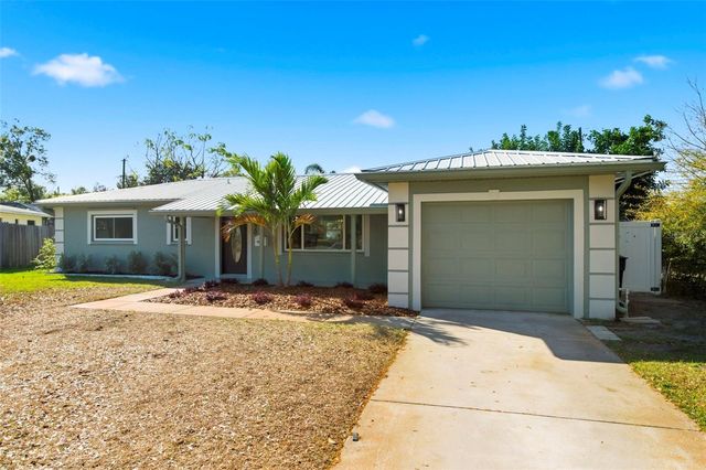 5220 27TH AVENUE N, St Petersburg, FL 33710