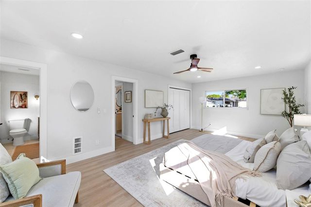 5220 27TH AVENUE N, St Petersburg, FL 33710