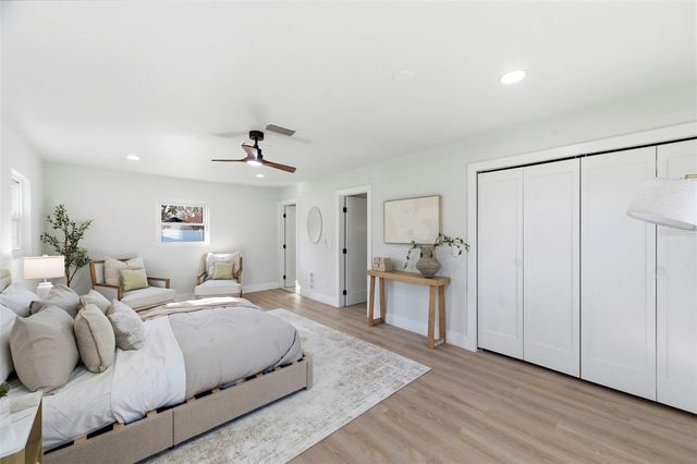 5220 27TH AVENUE N, St Petersburg, FL 33710