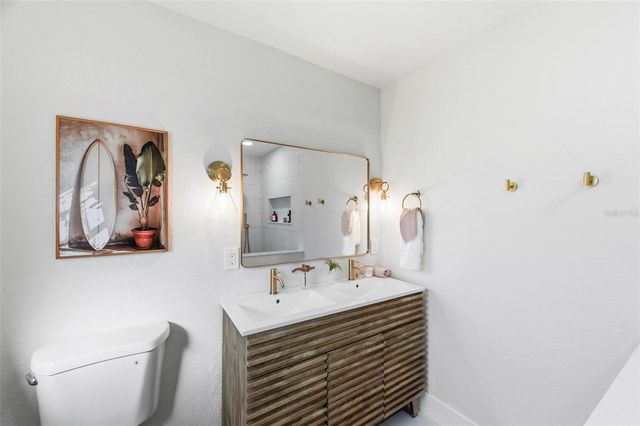 5220 27TH AVENUE N, St Petersburg, FL 33710