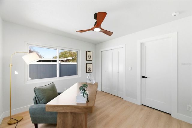 5220 27TH AVENUE N, St Petersburg, FL 33710