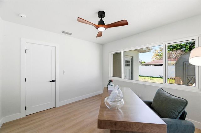 5220 27TH AVENUE N, St Petersburg, FL 33710