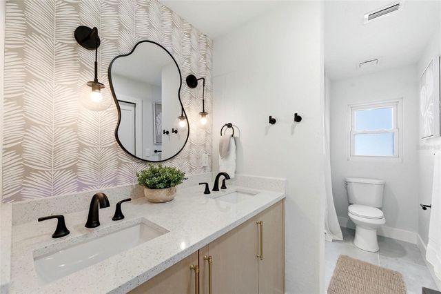 5220 27TH AVENUE N, St Petersburg, FL 33710