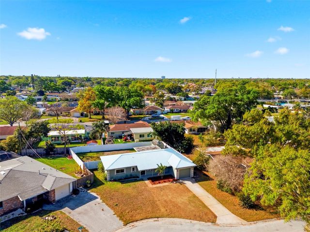 5220 27TH AVENUE N, St Petersburg, FL 33710