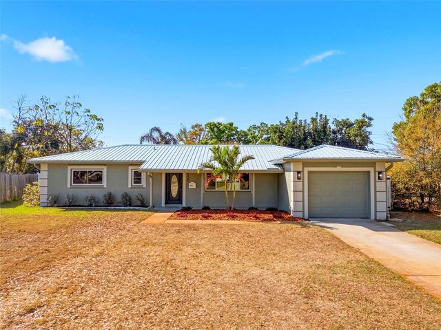 5220 27TH AVENUE N, St Petersburg, FL 33710