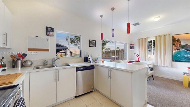 1240 NW 3rd Ln, Florida City, FL 33034