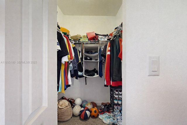 1240 NW 3rd Ln, Florida City, FL 33034