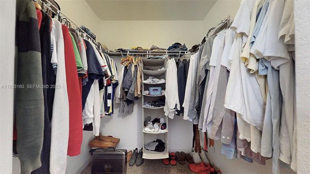 1240 NW 3rd Ln, Florida City, FL 33034