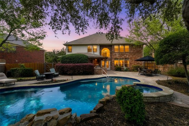 9702 October Glory Lane, Rowlett, TX 75089