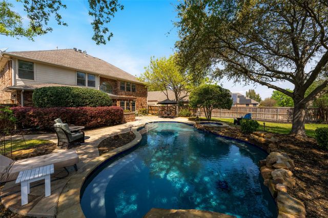 9702 October Glory Lane, Rowlett, TX 75089