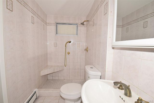 226 14th Avenue, West Babylon, NY 11704
