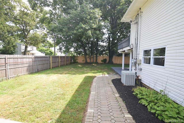 226 14th Avenue, West Babylon, NY 11704