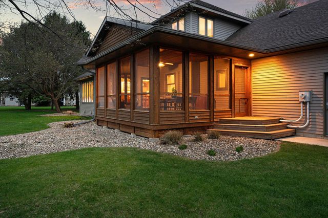 805 27th Street SW, Austin, MN 55912