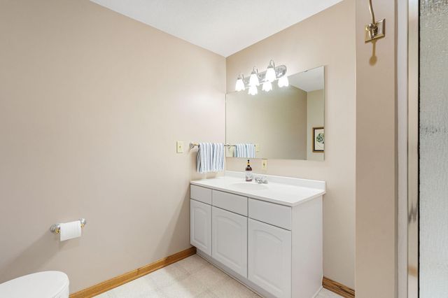 805 27th Street SW, Austin, MN 55912