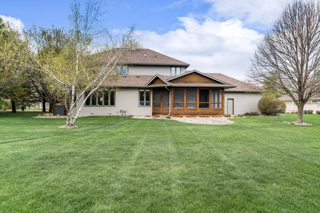 805 27th Street SW, Austin, MN 55912