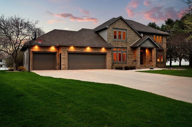 805 27th Street SW, Austin, MN 55912
