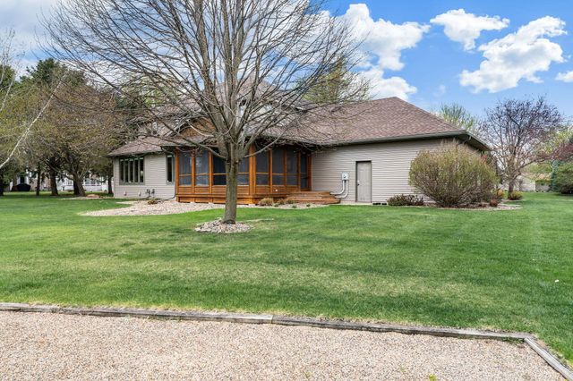 805 27th Street SW, Austin, MN 55912