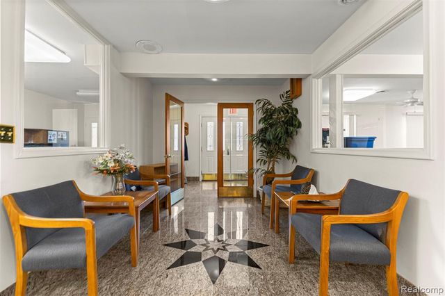 30401 Utica Road, Roseville, MI 48066