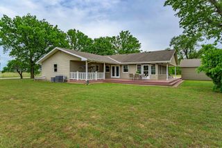 829 N Greenwich Rd, Belle Plaine, KS 67013