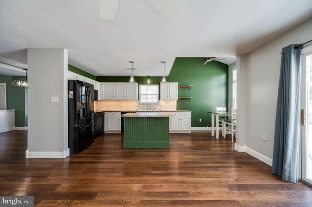 124 HICKORY LN, Reading, PA 19610