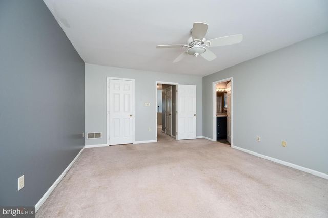 124 HICKORY LN, Reading, PA 19610