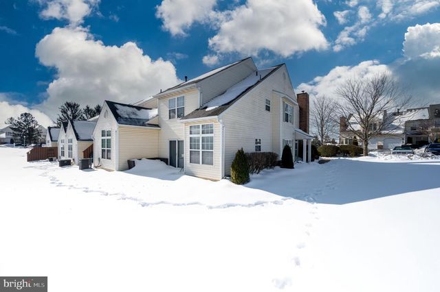 124 HICKORY LN, Reading, PA 19610