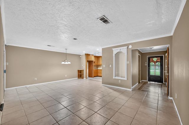 8428 Swiftwater Lane, Houston, TX 77075