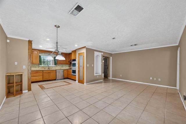 8428 Swiftwater Lane, Houston, TX 77075