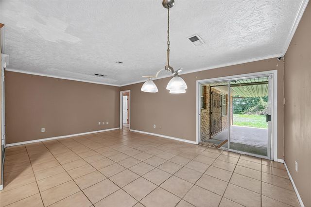 8428 Swiftwater Lane, Houston, TX 77075