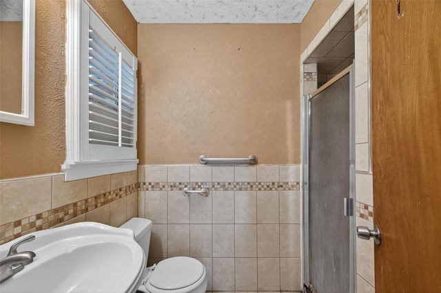 8428 Swiftwater Lane, Houston, TX 77075